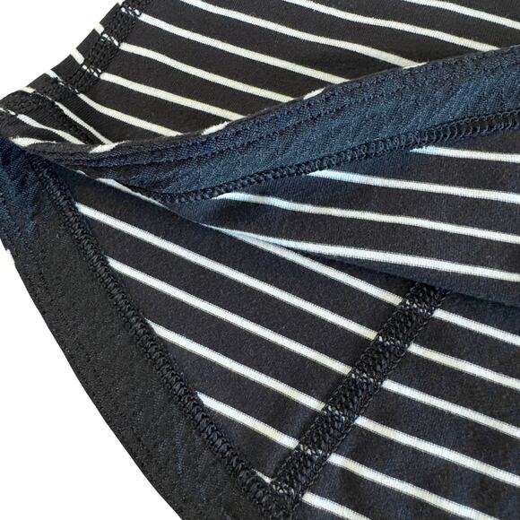 Lululemon | Think Fast Racerback | Black & White Parallel Strip | Women’s XXXS - Picture 7 of 10